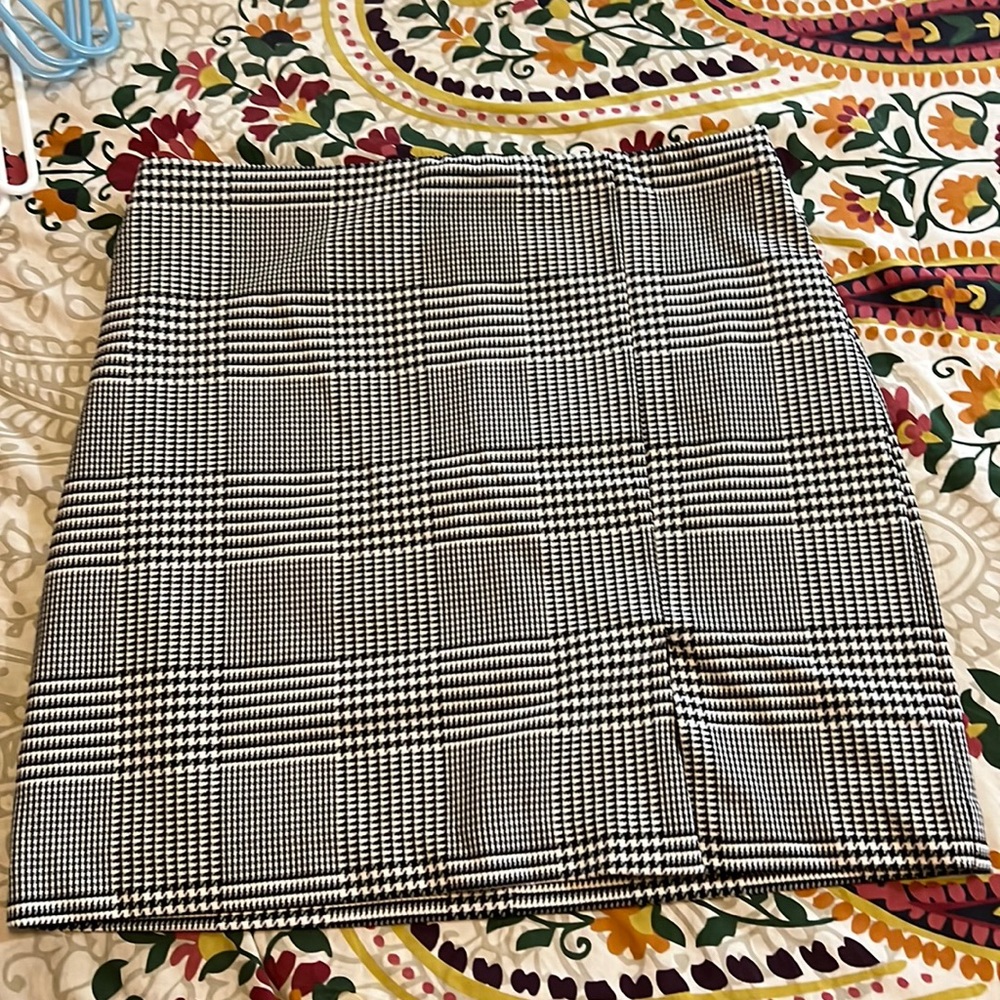 Black and white Rachel Zoe Skirt